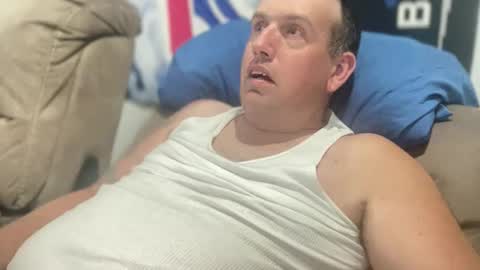 Snapshot of bigcocksuckingslut chatting on October 16, 1:05 am bigcocksuckingslut online show from October 16, 1:05 am