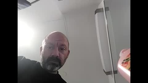 Snapshot of bigg_daddi_d chatting on September 29, 6:34 am bigg daddi hungd online show from September 29, 6:34 am