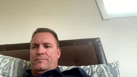 bigger22332233 online show from July 29, 10:10 pm