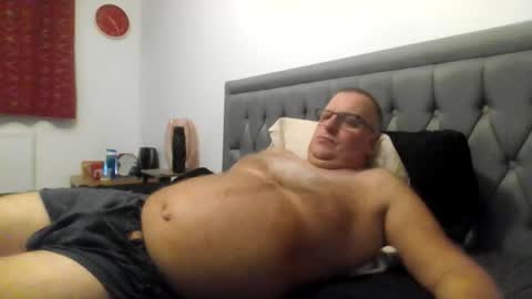 Snapshot of bigguy2014 chatting on September 28, 9:24 pm bigguy2014 online show from September 28, 9:24 pm