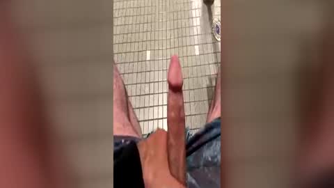 bighairycock420 online show from June 16, 1:04 pm