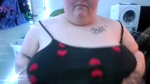 bigmama91 online show from October 31, 6:19 pm