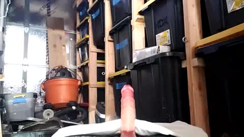 bigmanaround9 online show from December 3, 8:22 am