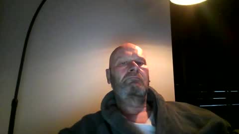bigmike3339 online show from December 16, 7:37 am