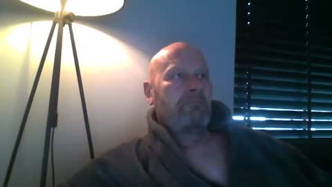 bigmike3339 online show from March 12, 7:46 am