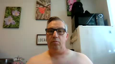 bignhard_69_ online show from June 29, 5:34 pm