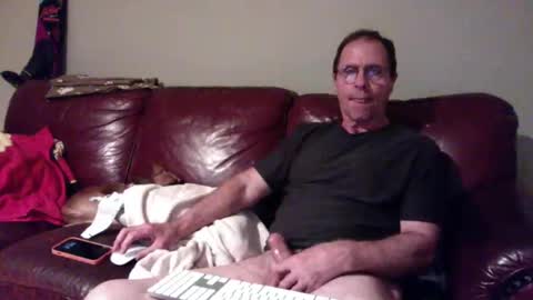 CumCMe online show from September 9, 7:30 am