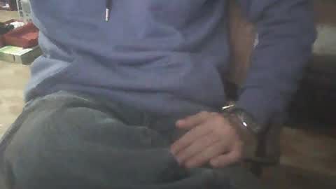 Snapshot of bigpenix chatting on December 22, 5:44 am bigpenix online show from December 22, 5:44 am