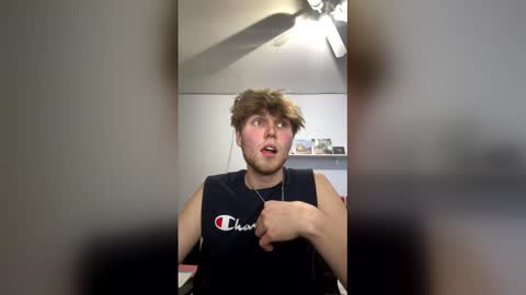 bigskinnyboyshh online show from February 11, 12:14 am