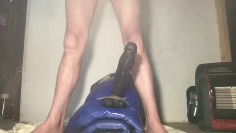 Snapshot of biguywithtoys chatting on January 9, 6:15 pm biguywithtoys online show from January 9, 6:15 pm