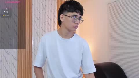 Billie online show from October 31, 4:46 am