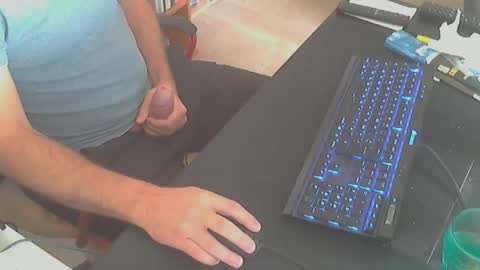 Snapshot of biparislove chatting on September 16, 8:28 am BigDick online show from September 16, 8:28 am