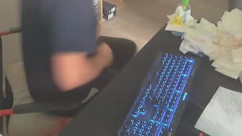 Snapshot of biparislove chatting on October 9, 9:04 am BigDick online show from October 9, 9:04 am