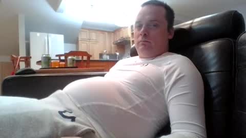 bird8888 online show from February 10, 11:45 pm