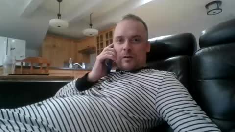 bird8888 online show from November 1, 7:13 pm