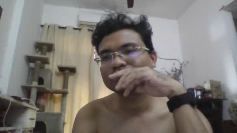 Snapshot of birhans chatting on December 10, 11:00 am Bir Hans online show from December 10, 11:00 am