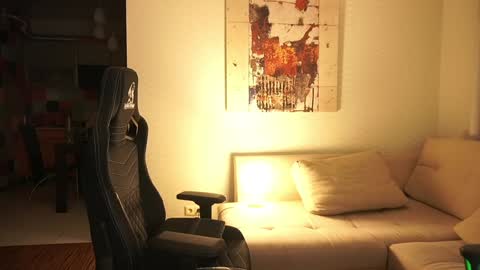 Snapshot of bitter_moon chatting on March 6, 11:09 pm Ann Braslowsky online show from March 6, 11:09 pm