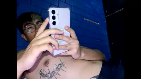 bittersweet_guy_ online show from February 18, 8:38 am