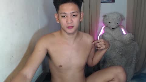 alex online show from November 4, 3:24 pm