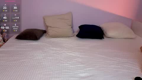 Julia online show from March 23, 8:14 pm