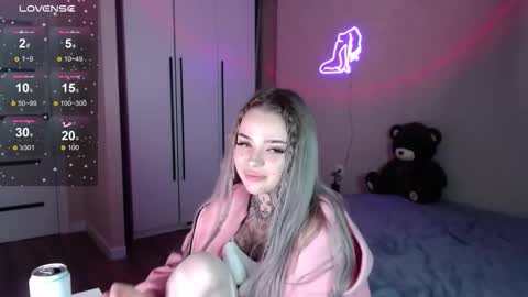 bklfeya online show from November 8, 6:55 pm