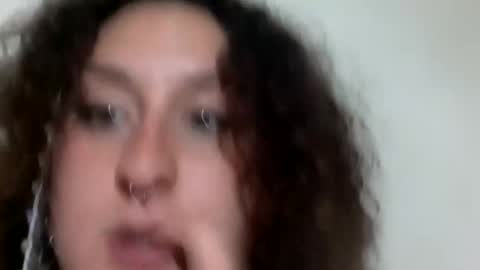 YINANDYANG online show from April 2, 11:11 pm