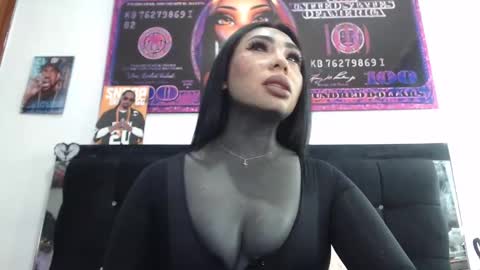 karenth soto online show from February 10, 10:09 pm