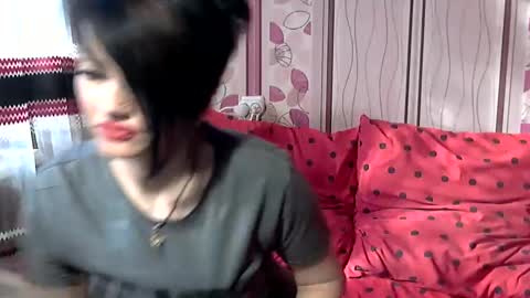 black_hot_01 online show from February 11, 8:37 am