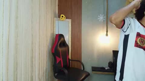 black_king_241 online show from February 25, 3:54 am