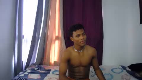 black_men9 online show from May 1, 8:58 pm