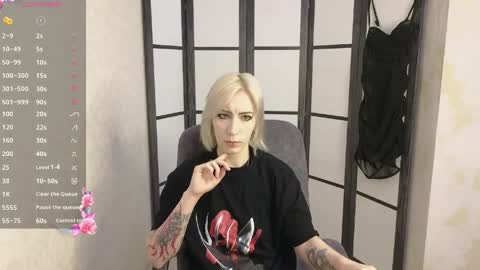 Emily online show from April 20, 8:28 am