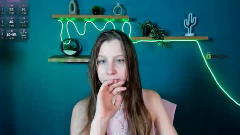 black_sara_ online show from November 23, 9:40 am