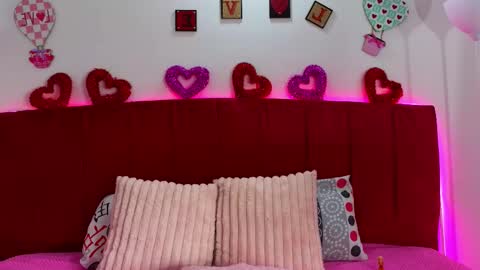 Tara online show from February 24, 2:25 am