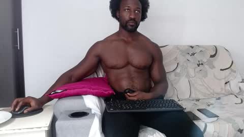 Twtter 1MikeBeckford            Onlyfns beckfordmike online show from February 24, 2:20 pm