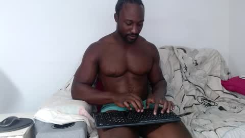 Twtter 1MikeBeckford            Onlyfns beckfordmike online show from February 17, 3:38 am