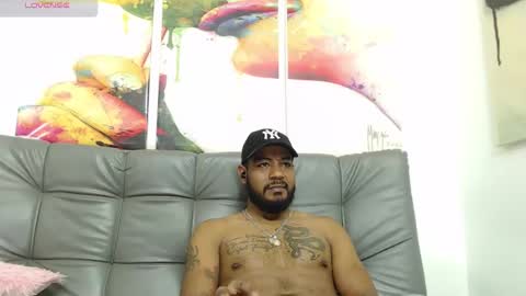 Snapshot of bladehot_ chatting on October 21, 4:39 am Richard online show from October 21, 4:39 am