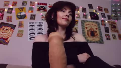 Britney online show from February 19, 1:21 pm