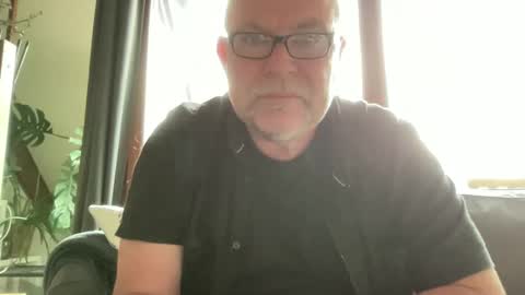 BlIdoL online show from June 9, 6:02 am