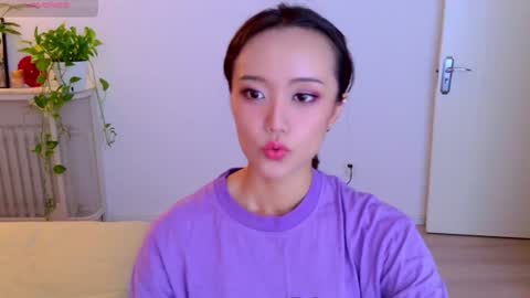 YoYo online show from July 18, 11:45 am
