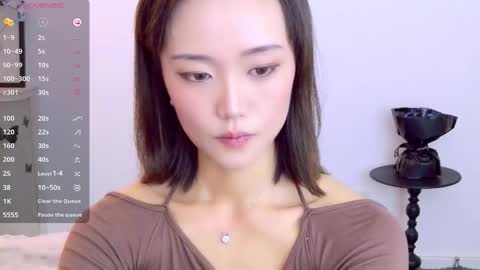 YoYo online show from November 25, 6:01 am