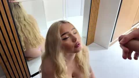 blonde8888 online show from July 25, 12:41 am