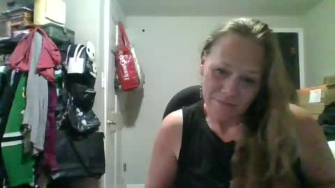 blondetoplease online show from June 12, 6:01 am