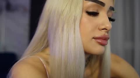 blondie_muller online show from March 9, 9:08 pm