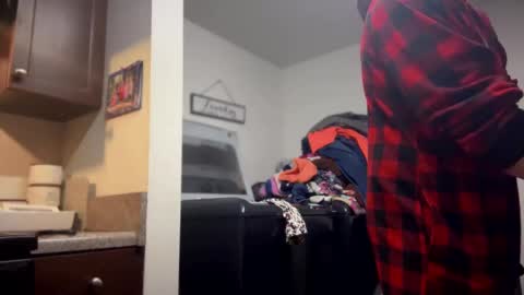 Snapshot of blondieblu89 chatting on January 11, 8:33 am First Time College Boy online show from January 11, 8:33 am