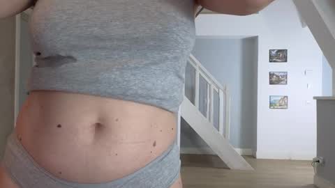 blue_angel_sweet online show from March 26, 4:18 am