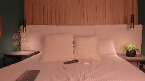 blue_anngel online show from June 12, 12:53 am