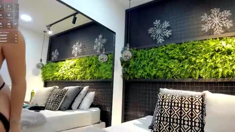 blue_anngel online show from February 25, 10:31 pm