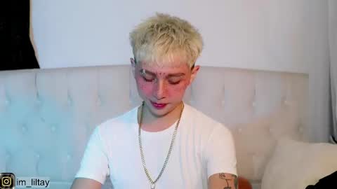 TAY   online show from February 26, 3:57 am