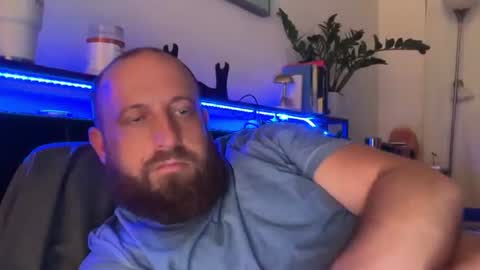 blue_eyes247 online show from June 16, 4:05 am