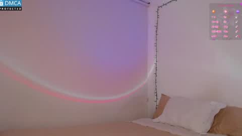 Blue online show from April 21, 2:48 am